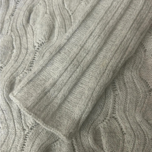 Carlo Colucci women’s S cashmere/wool blend  sweater in newer cond. worn once - Picture 5 of 9